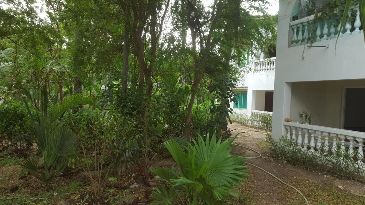 Savannah Cottages Mombasa Exterior photo